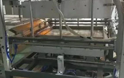 Machine à plastifier produisant la vidéo 2