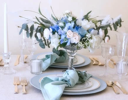 L'enchantement d'un tableau de mariage ''Something Blue'' avec les paramètres Fineline L'enchantement d'un tableau de mariage ''Something Blue'' avec les paramètres Fineline